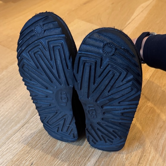 UGG Kids Black Boots - Picture 5 of 5
